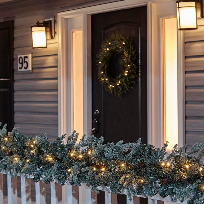 technology-Cedar 24-Inch Pre-Lit Christmas Wreath