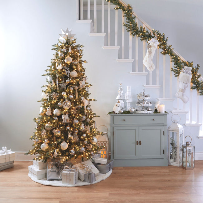 technology-Appalachian Pine 7.5-Ft Christmas Tree - 600 Color Changing LED Lights